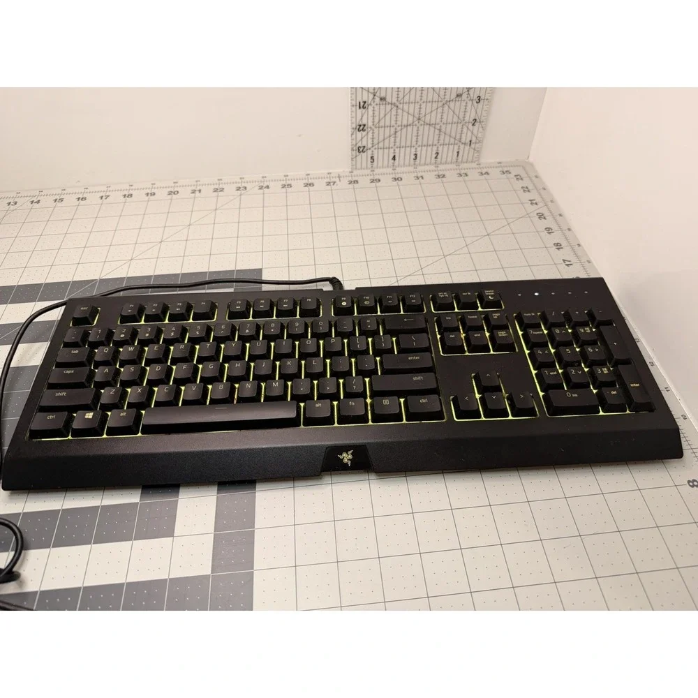 Razer‎ Cynosa Chroma Wired Gaming Keyboard RZ03-0226 - Individually Backlit RGB